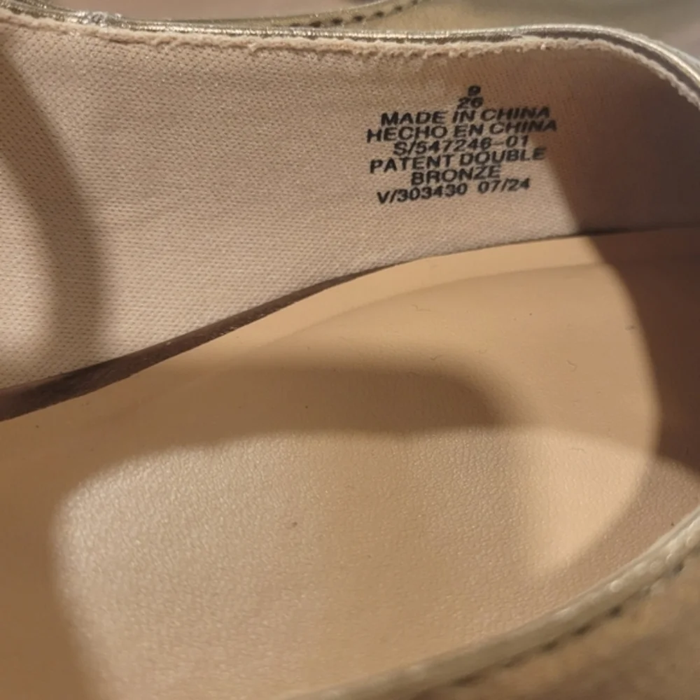 Old Navy Metallic Gold Flats with Ankle Strap - Picture 4 of 4